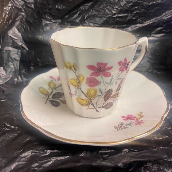 Vintage Royal Dover China Teacup and Saucer Set - Picture 2 of 2